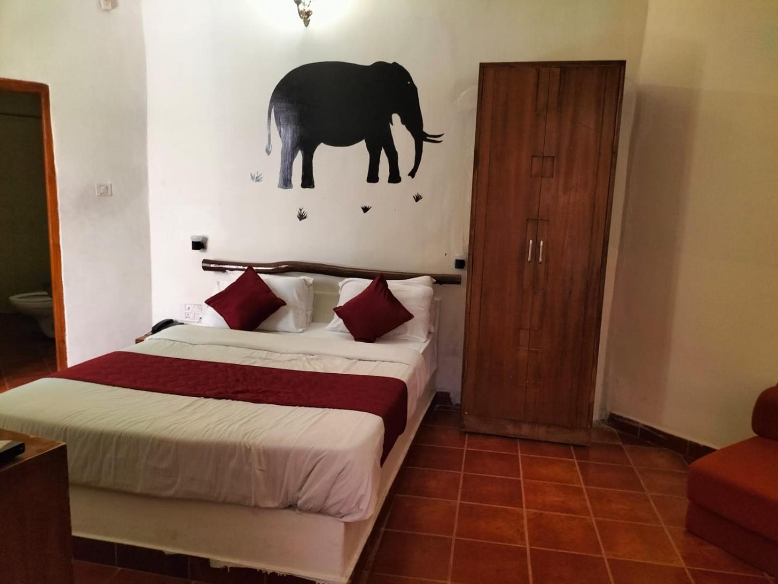 The Country Club Wildlife Resorts บันดีปูร์ ภายนอก รูปภาพ